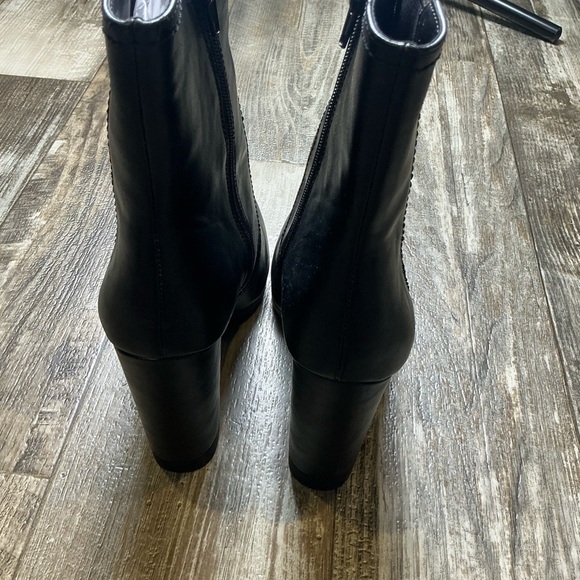 Bar III Sleek Black Heeled Boots Size 10 - Picture 4 of 16